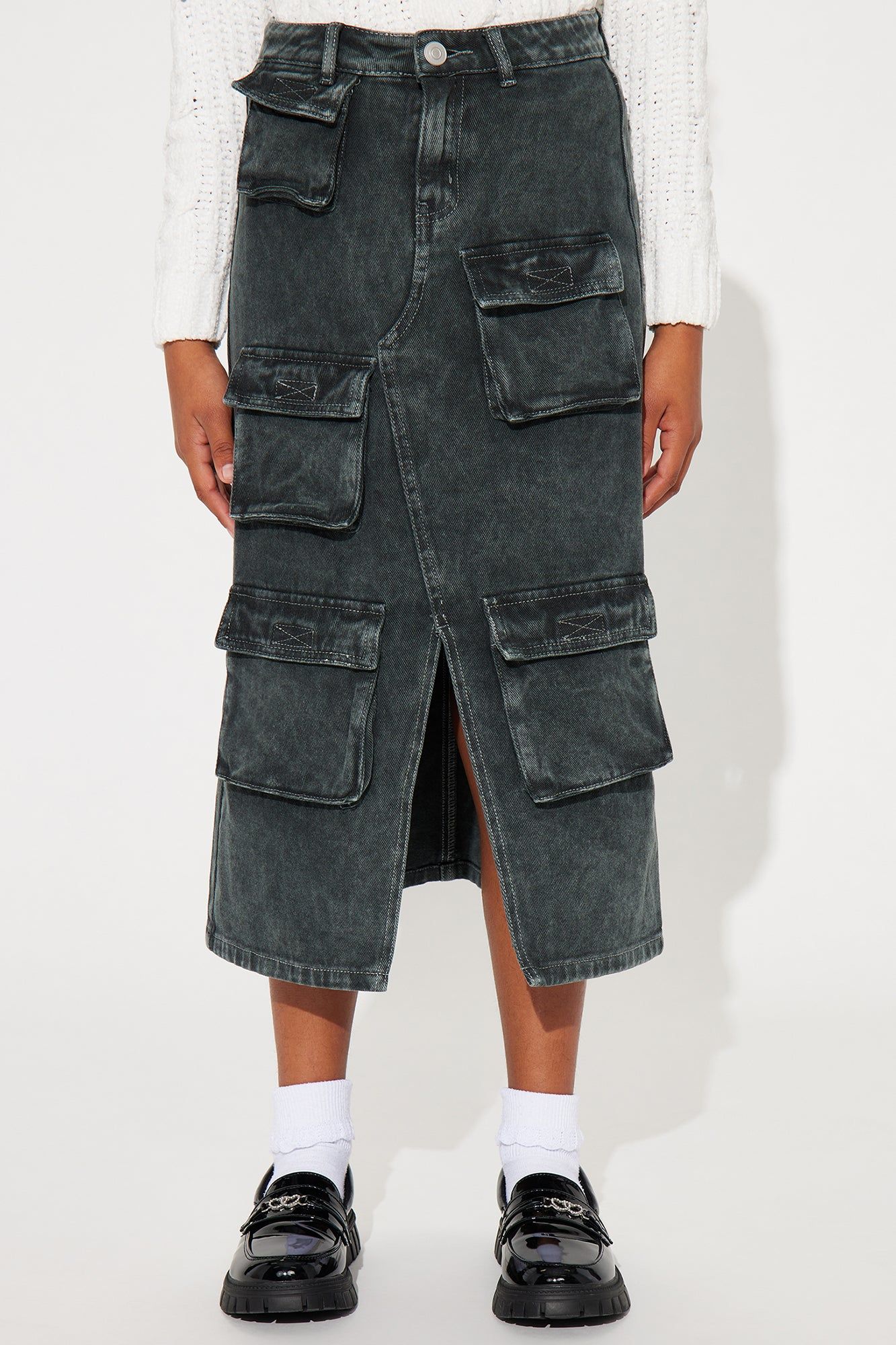 Mini Multi Pocket Cargo Maxi Skirt - Green sold by Fashion Nova