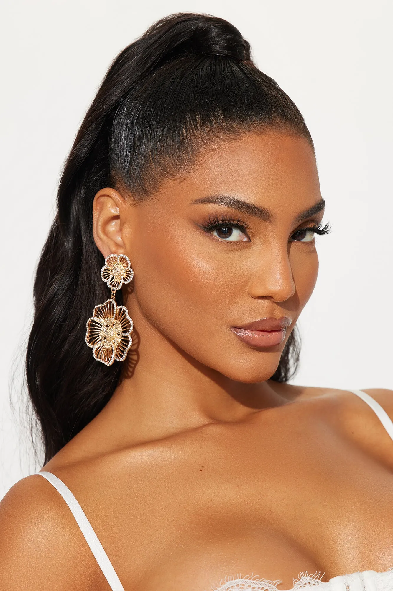 Delightful Flower Earrings - Gold sold by Fashion Nova product image thumbnail 2