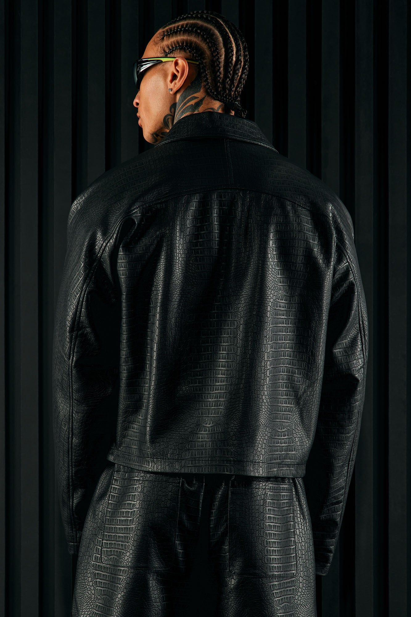 Gotta Run Faux Croc Leather Cropped Jacket - Black sold by Fashion Nova product image thumbnail 3