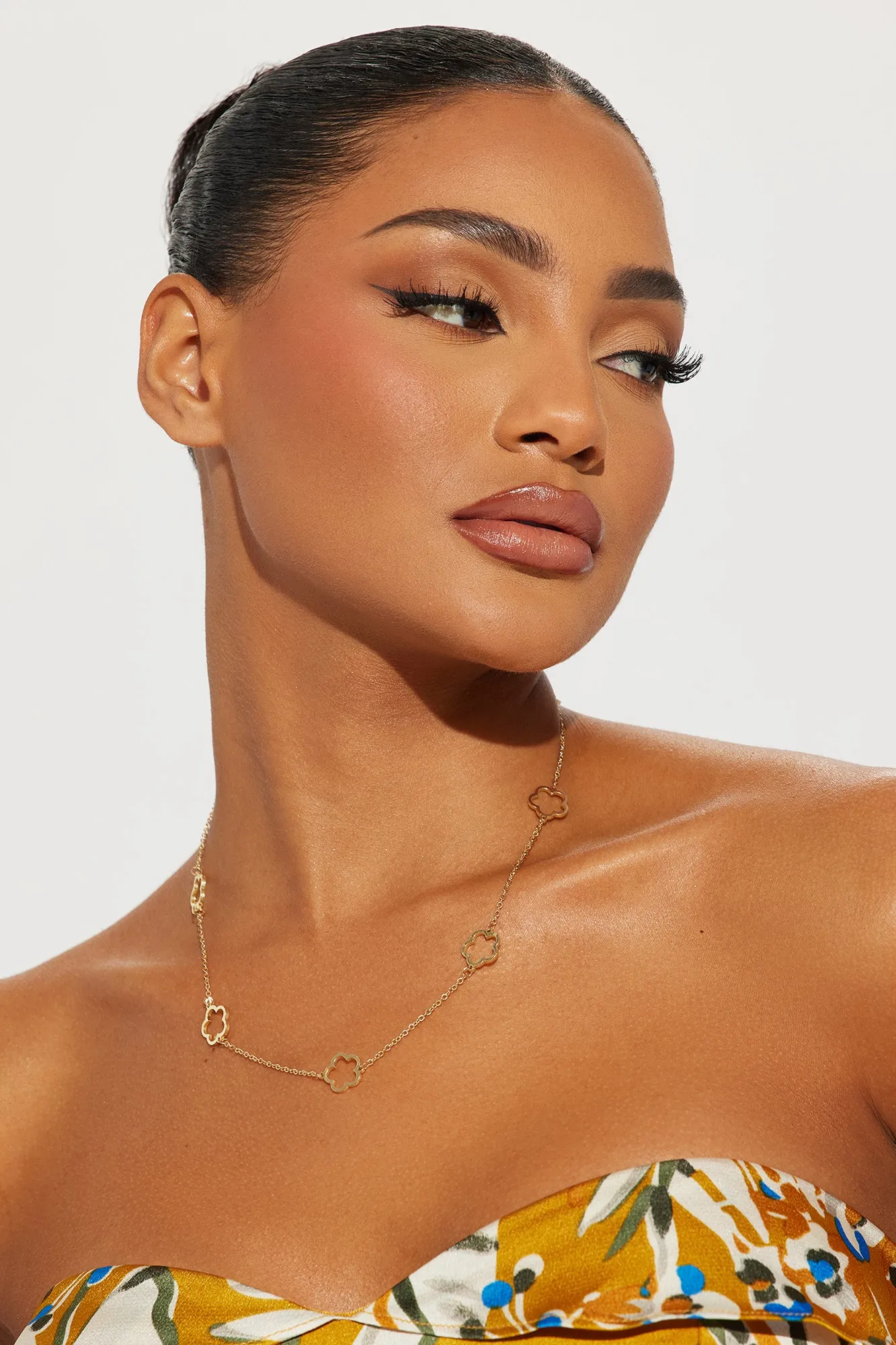 Luckiest Floral Charm Necklace - Gold sold by Fashion Nova product image thumbnail 2