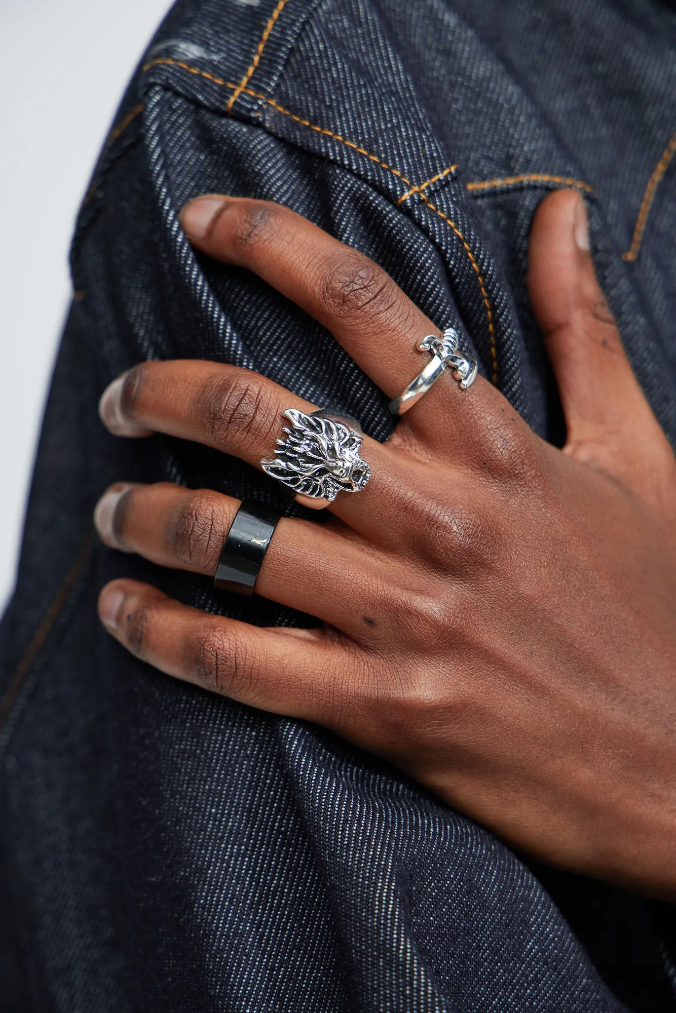 Drogon Ring Set - Black/Silver sold by Fashion Nova