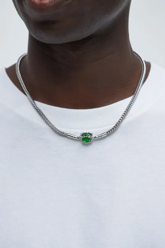 Claw With Emerald Stone Necklace - Silver/Green sold by Fashion Nova