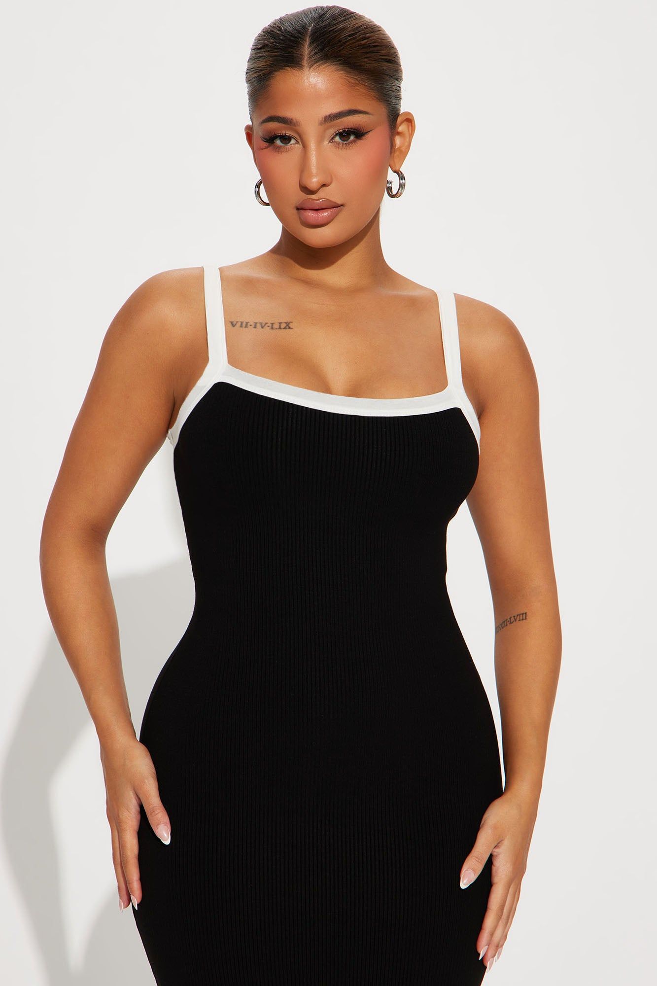 Pamela Snatched Maxi Dress - Black sold by Fashion Nova product image thumbnail 2