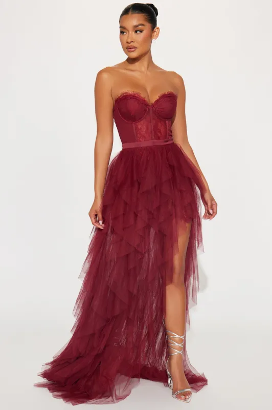 Anastasia Tulle Maxi Dress - Wine sold by Fashion Nova