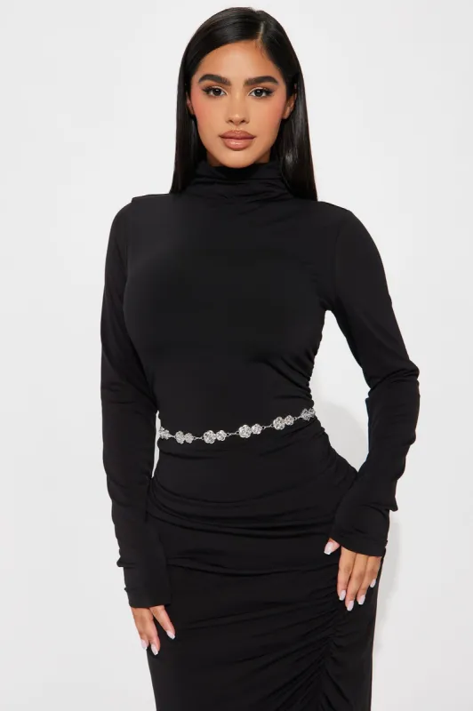 Rose Garden Chain Belt - Silver sold by Fashion Nova