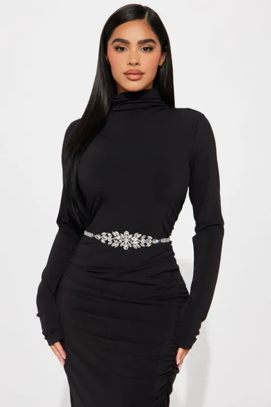 Live In The Glamour Belt  - Silver sold by Fashion Nova