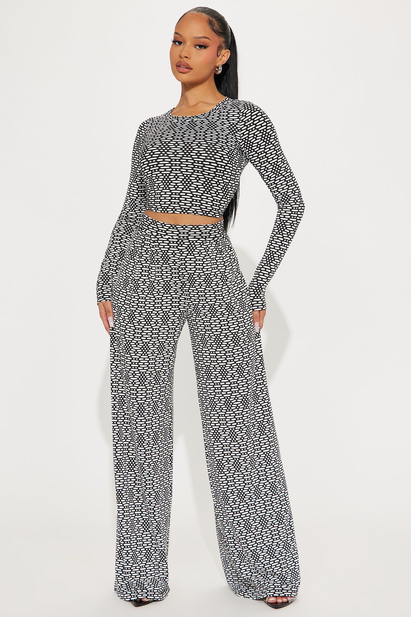 Casual Flow Textured Pant Set - Black/White sold by Fashion Nova