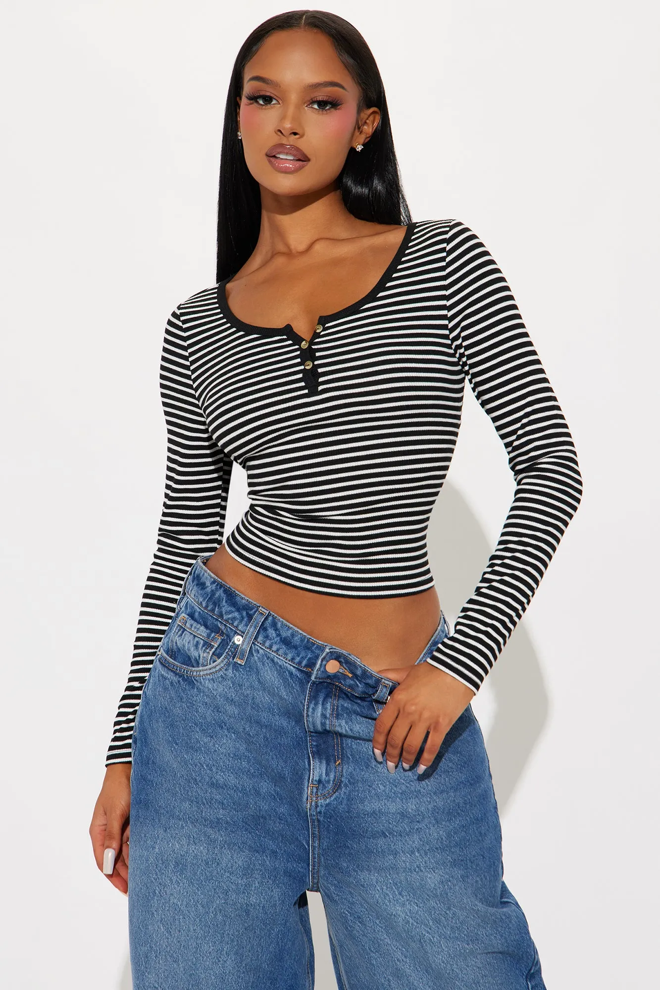 Bridgette Henley Top - Black/White sold by Fashion Nova