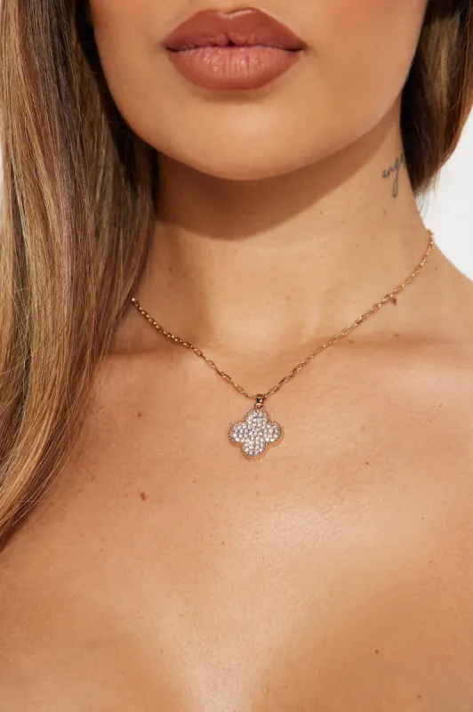 Luckiest Lucy Necklace - Gold made by Fashion Nova