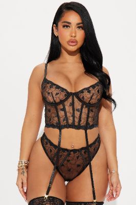 Heart Flutters Garter 2 Piece Set - Black sold by Fashion Nova