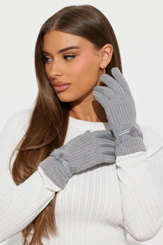 Colorado Holiday Gloves - Grey sold by Fashion Nova