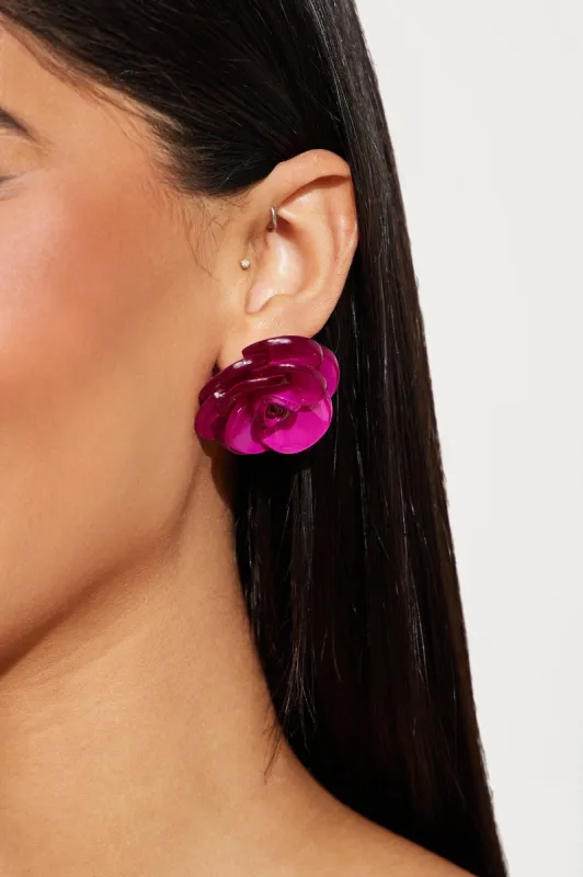 Pretty Pretty Flower Earrings - Fuchsia made by Fashion Nova