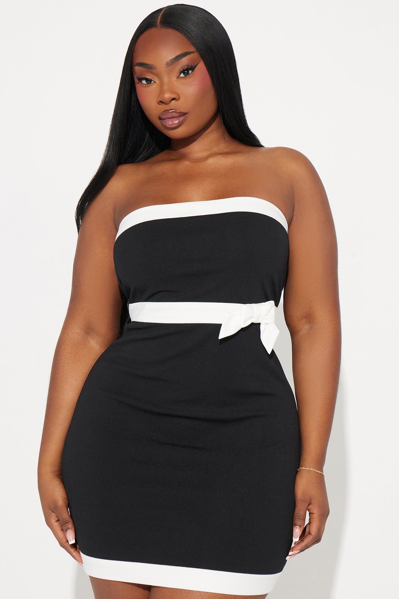 Allison Bow Mini Dress - Black/White sold by Fashion Nova product image thumbnail 4