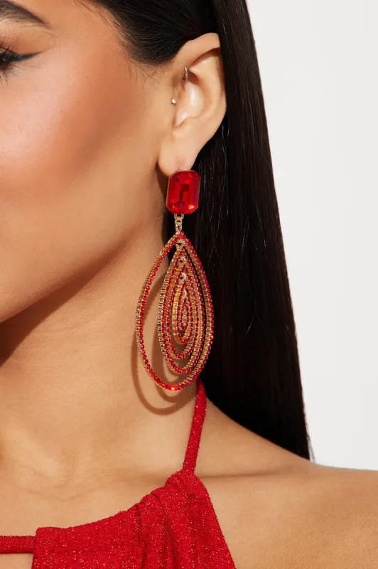 Cant Change Me Drop Earrings - Red made by Fashion Nova