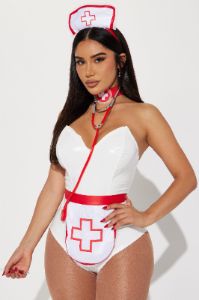 Beside Babe Accessories 5 Piece Set - White sold by Fashion Nova