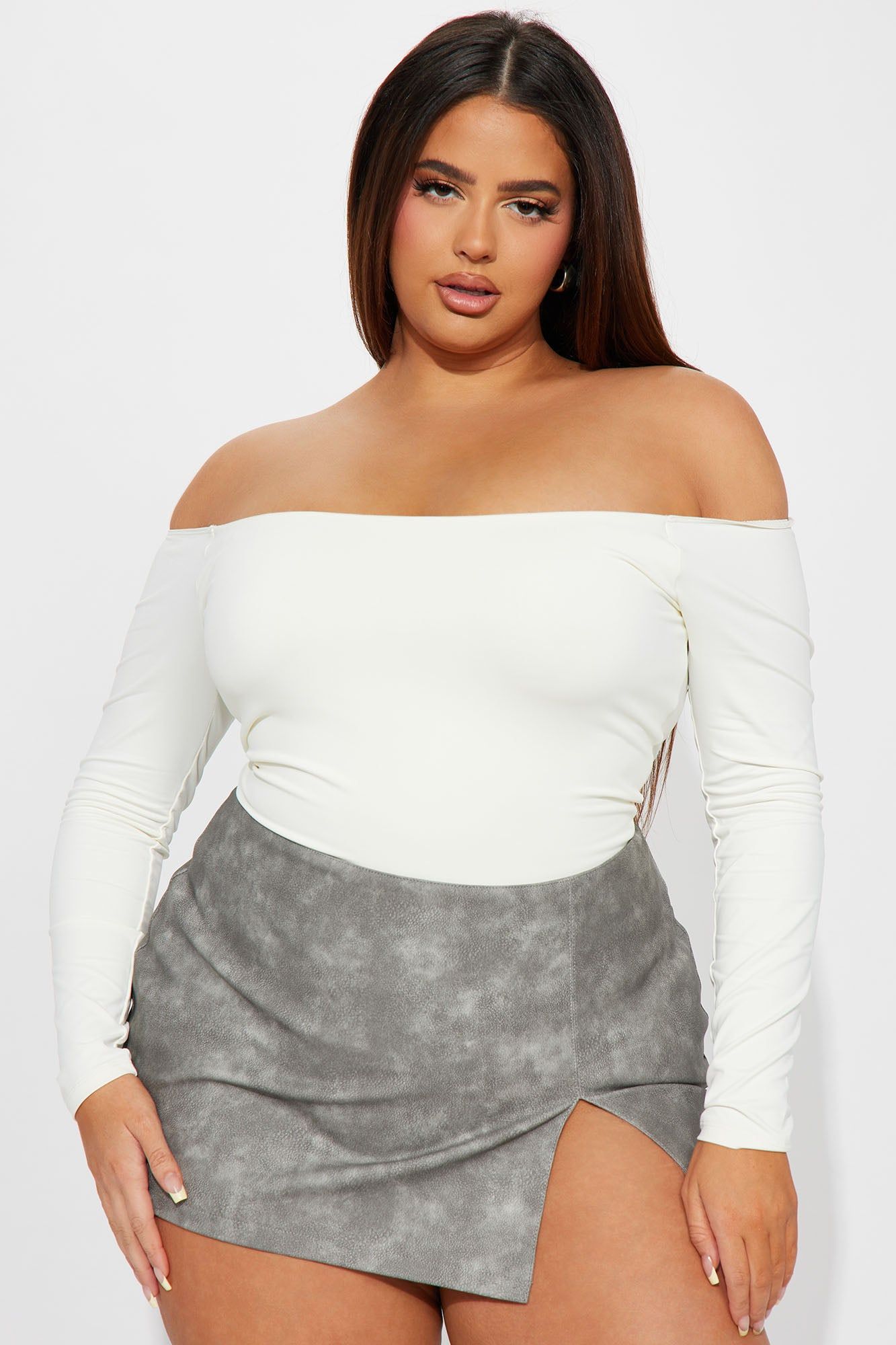 Kiara Off Shoulder Bodysuit - Beige sold by Fashion Nova product image thumbnail 5