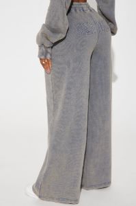 New York Hustle Washed Sweatpants - Grey/combo sold by Fashion Nova