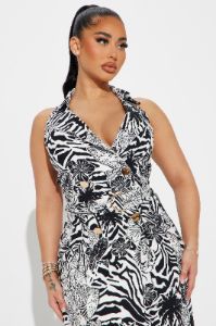 Wynter Linen Maxi Dress - Black/White sold by Fashion Nova