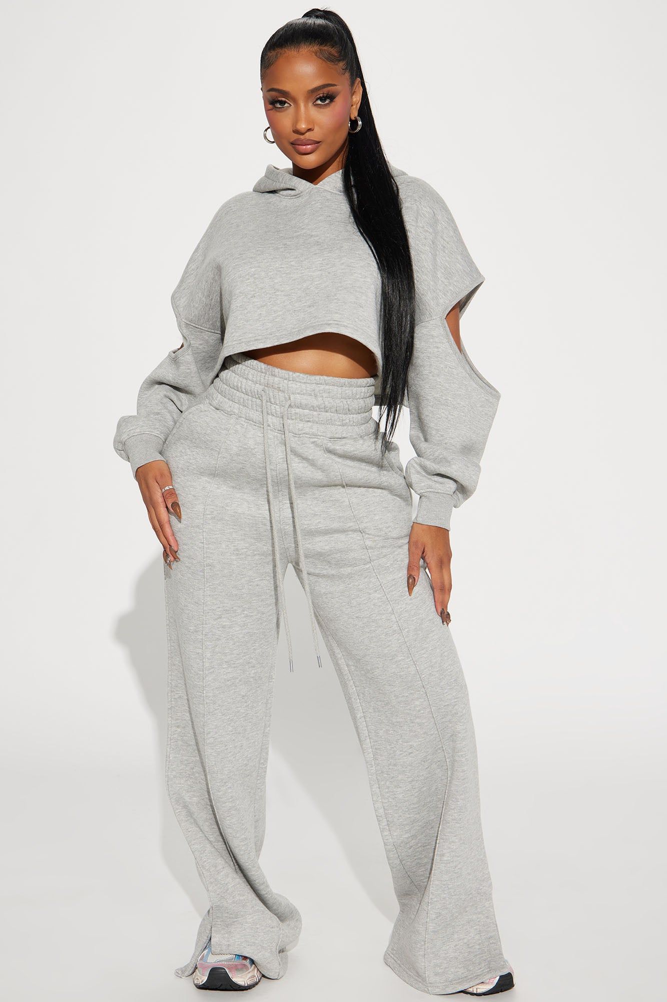 Daily Routine Fleece Pant Set - Heather Grey sold by Fashion Nova
