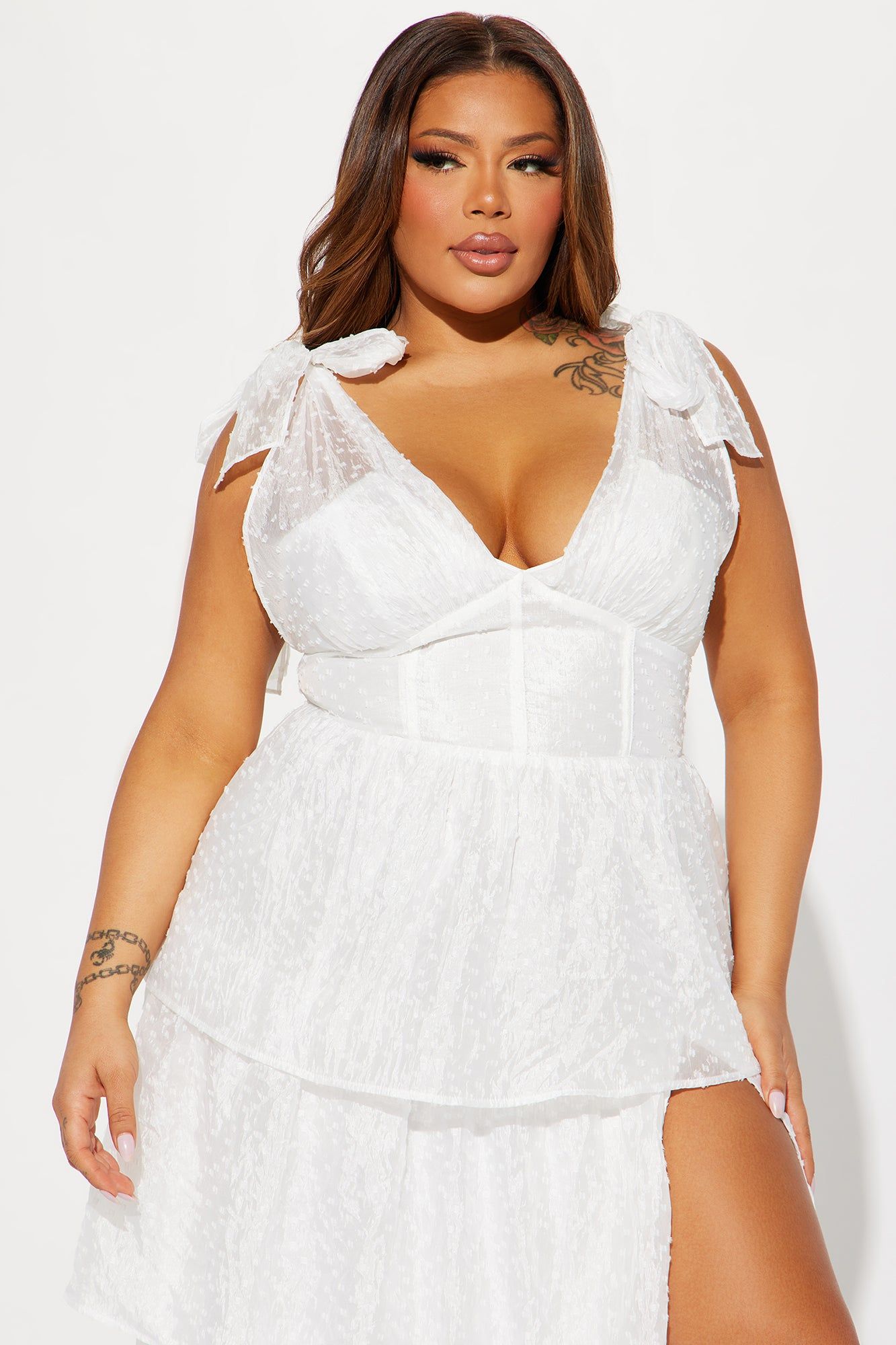 Elizabeth Chiffon Maxi Dress - White sold by Fashion Nova product image thumbnail 5
