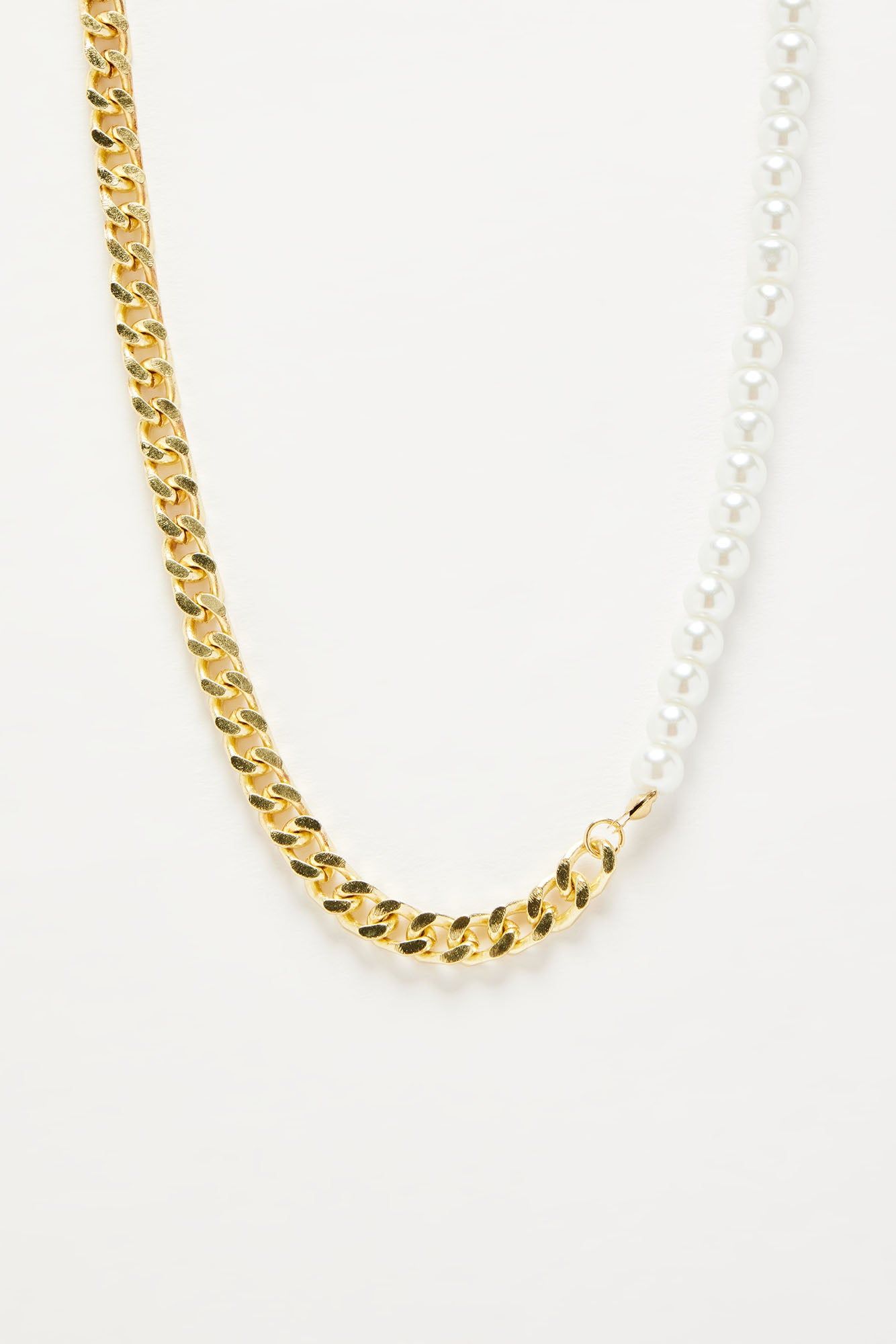 Of Two Minds Cuban Pearl Necklace - Gold/combo sold by Fashion Nova product image thumbnail 3