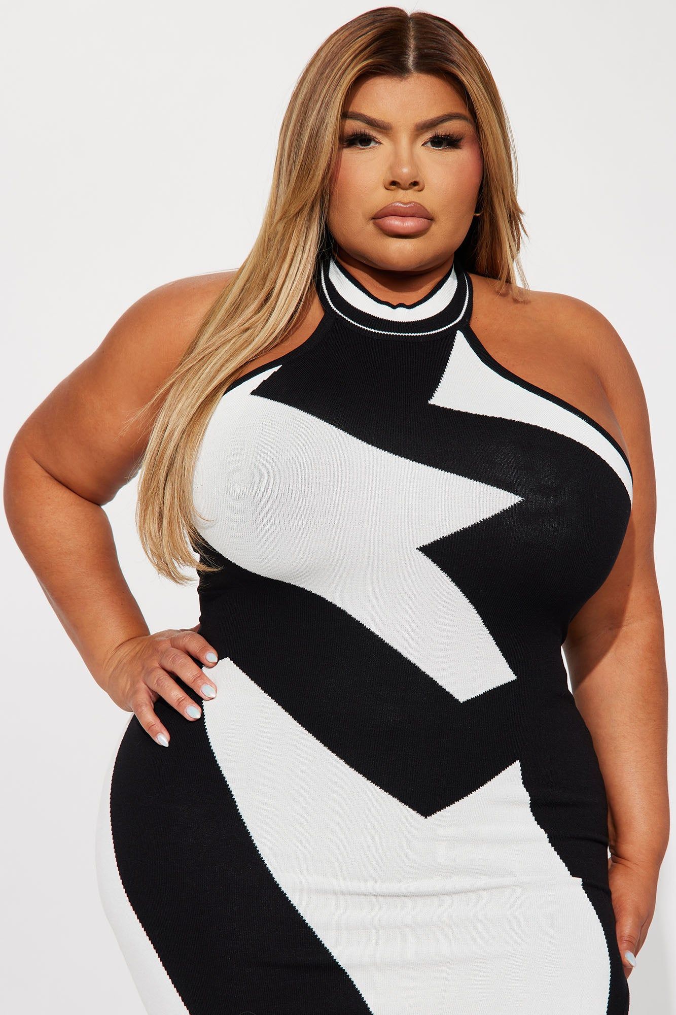 Abstract Halter Maxi Dress - Black/White sold by Fashion Nova product image thumbnail 5