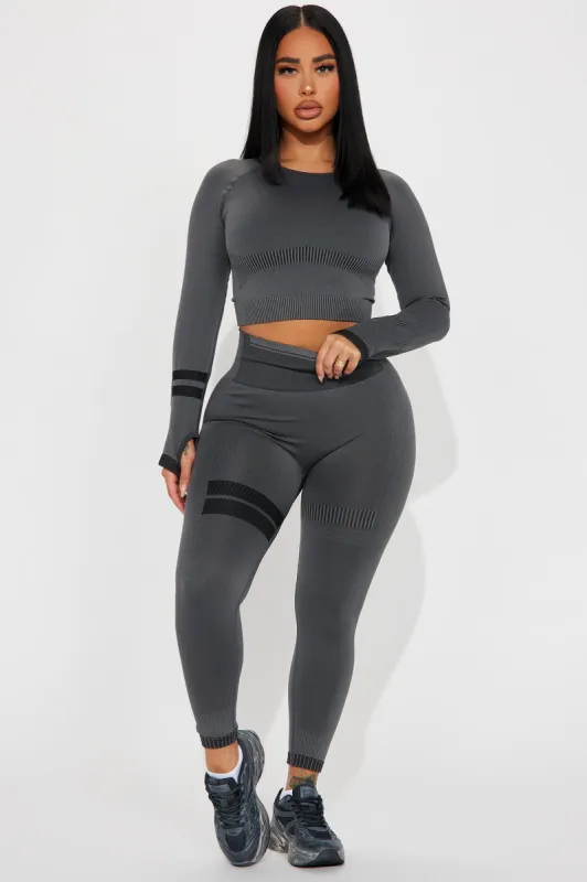 In My Snatched Active Set - Black sold by Fashion Nova