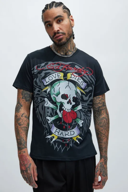 Ed Hardy Love Skull Short Sleeve Tee - Black made by Fashion Nova