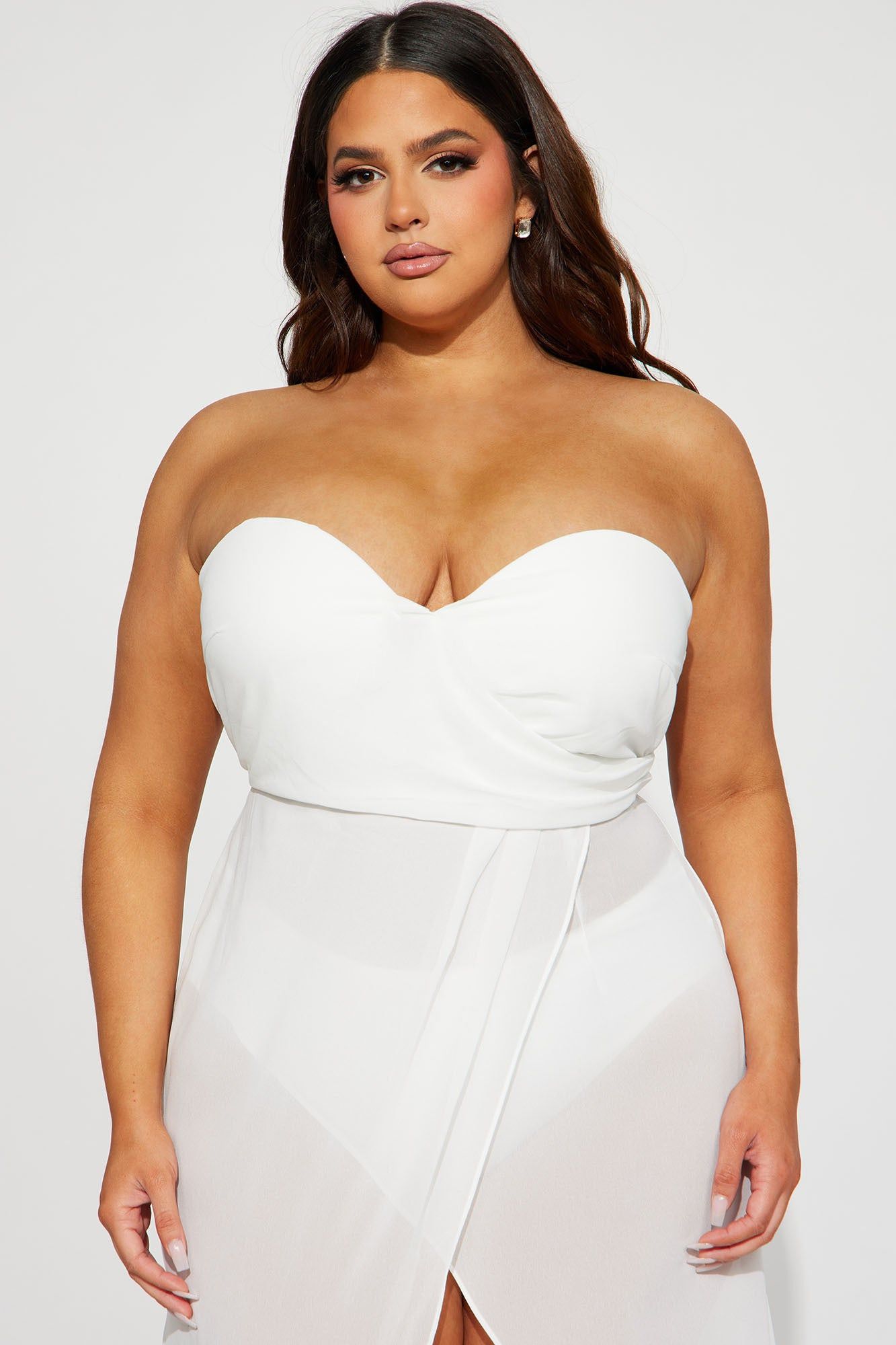 Leanne Maxi Dress - White sold by Fashion Nova product image thumbnail 5