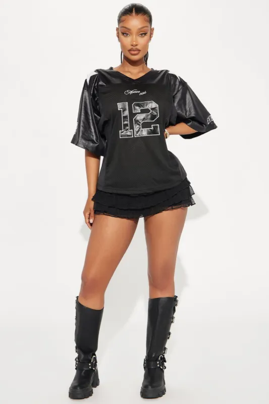 Big Leagues Jersey Tee - Black sold by Fashion Nova