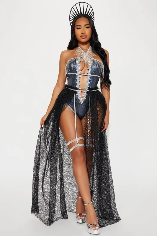 Goddess Of The Underworld 2 Piece Costume Set - Black/Silver sold by Fashion Nova