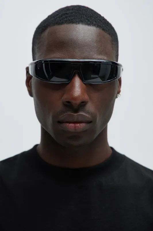 Flash Future Sunglasses - Black/Smoke sold by Fashion Nova