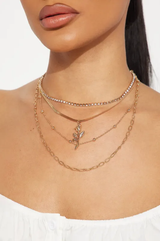 Surprised Date Necklace - Gold sold by Fashion Nova