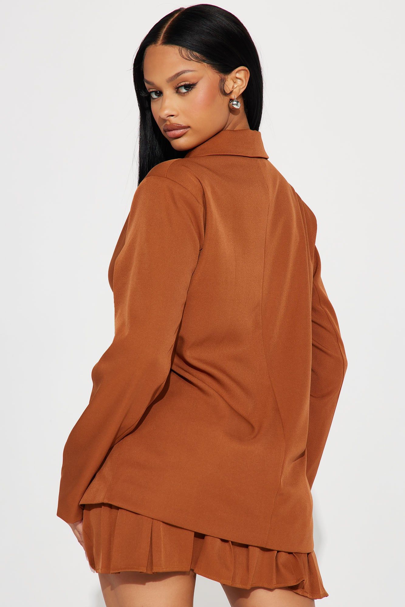 A True Match Pleated Skirt Set - Taupe sold by Fashion Nova product image thumbnail 3