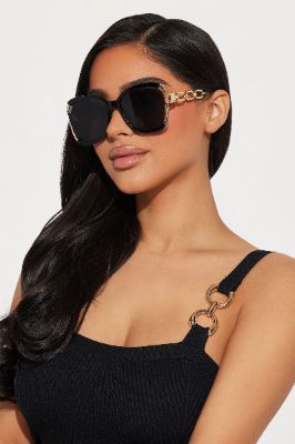 New Age Classic Sunglasses - Black made by Fashion Nova