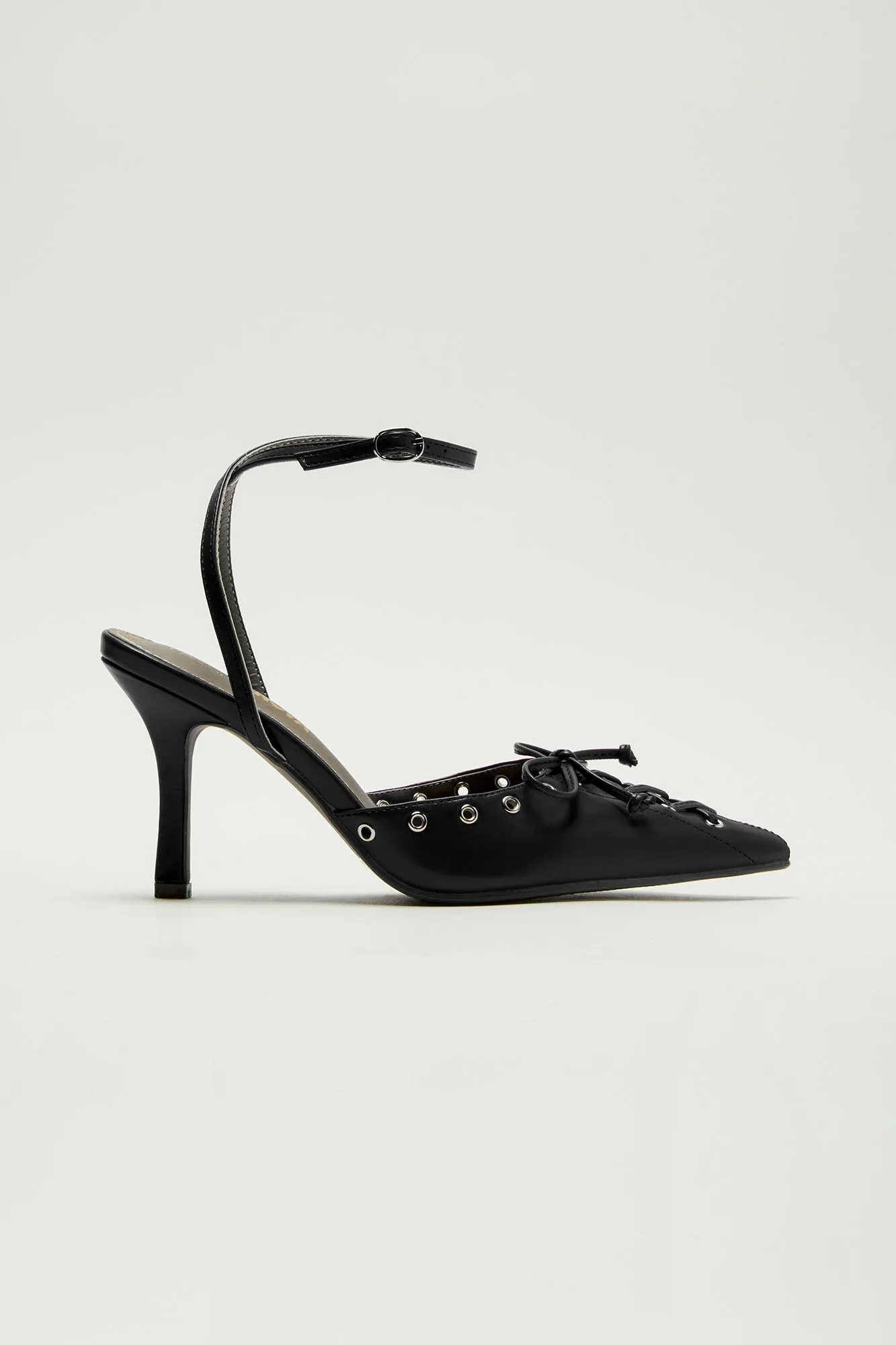 Nilah Pumps - Black sold by Fashion Nova product image thumbnail 4