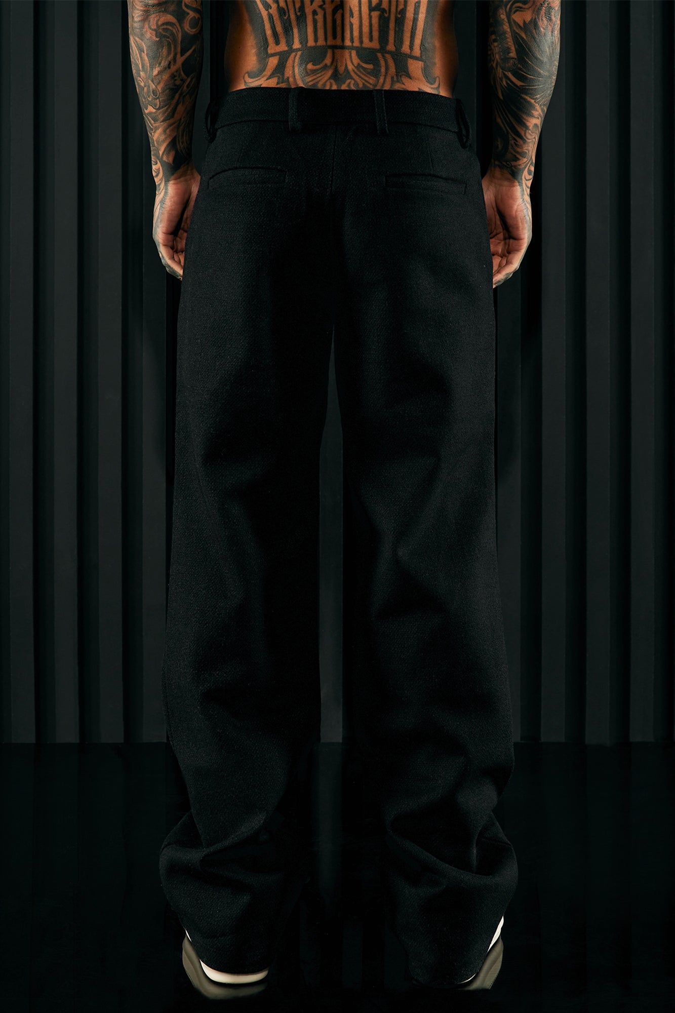 Wilder Textured Weave Flare Slit Trousers - Black sold by Fashion Nova product image thumbnail 4