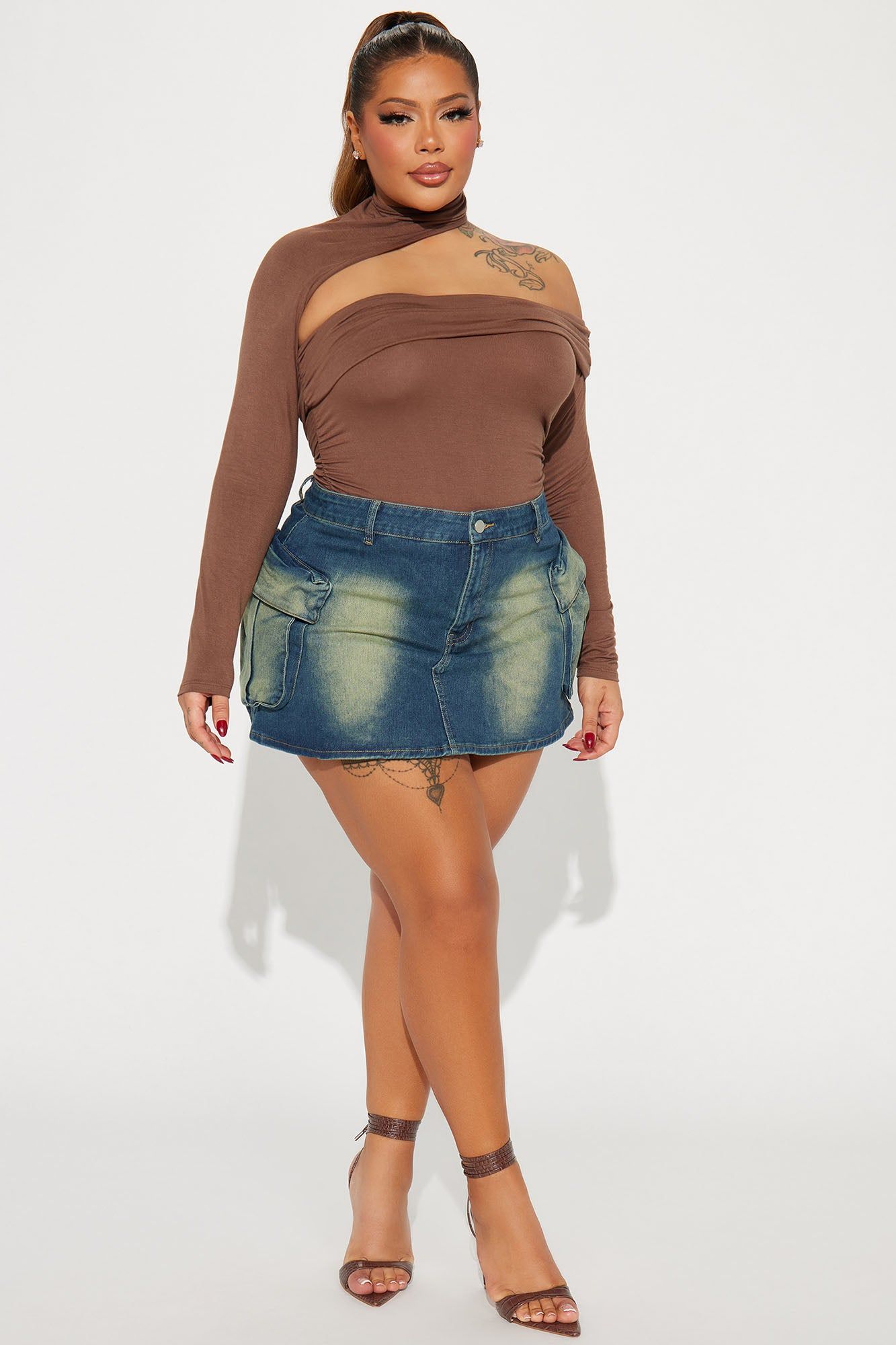 Keeping Cool Tinted Denim Mini Skirt - Dark Wash sold by Fashion Nova product image thumbnail 4