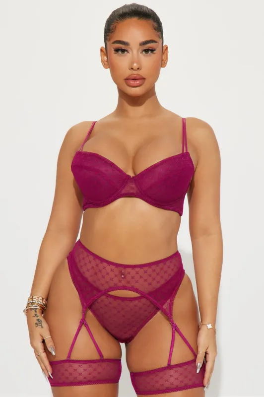 Center Of Attention 3 Piece Garter Set - Fuchsia sold by Fashion Nova
