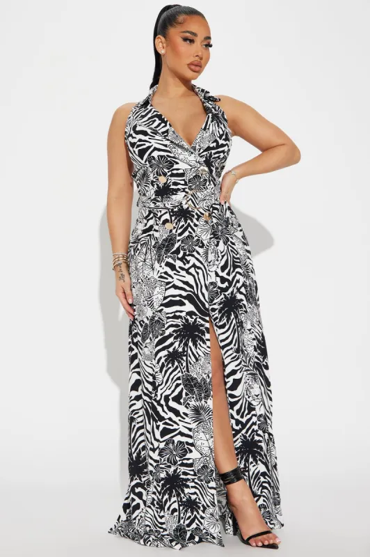 Wynter Linen Maxi Dress - Black/White sold by Fashion Nova