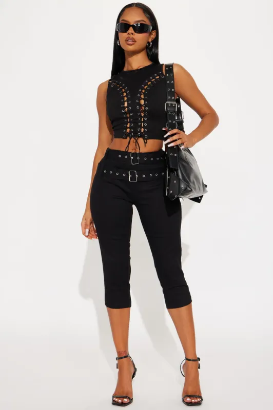 Bad Habits Belted Capri Pant - Black sold by Fashion Nova
