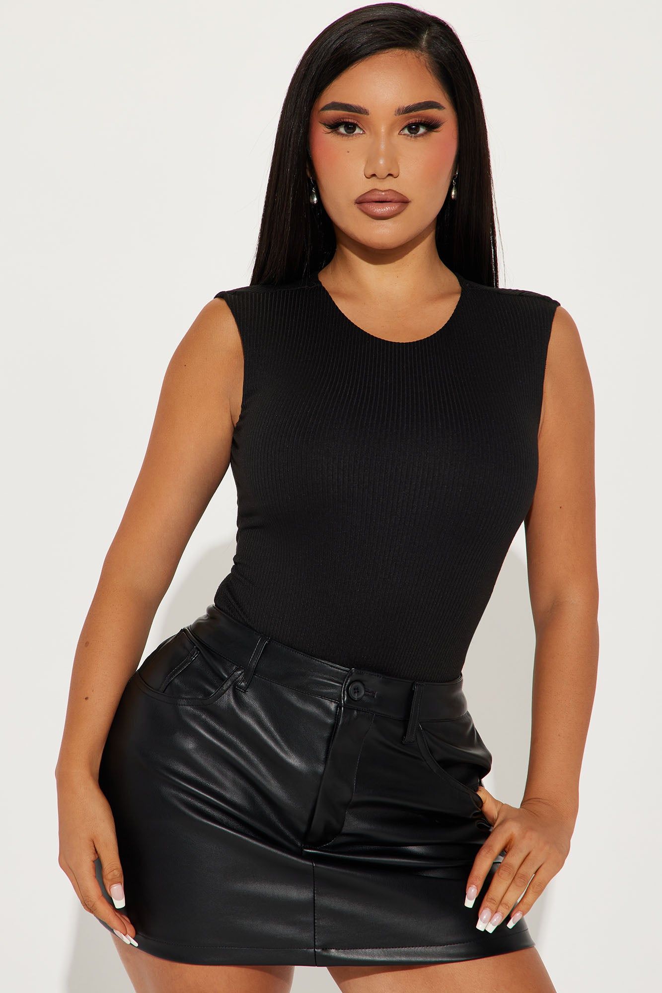 Jayda Ribbed Bodysuit - Black sold by Fashion Nova product image thumbnail 3