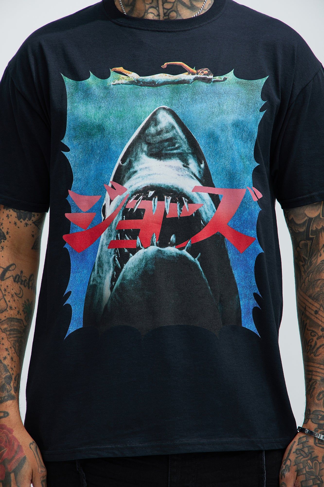 Jaws (In Japanese) Short Sleeve Tee - Black sold by Fashion Nova product image thumbnail 3