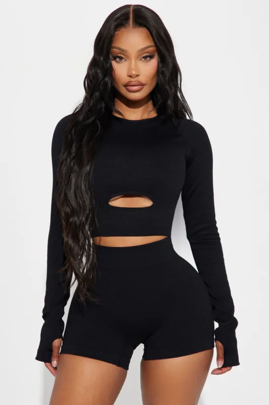 Breaking Ground Effortless Seamless Active Top - Black sold by Fashion Nova