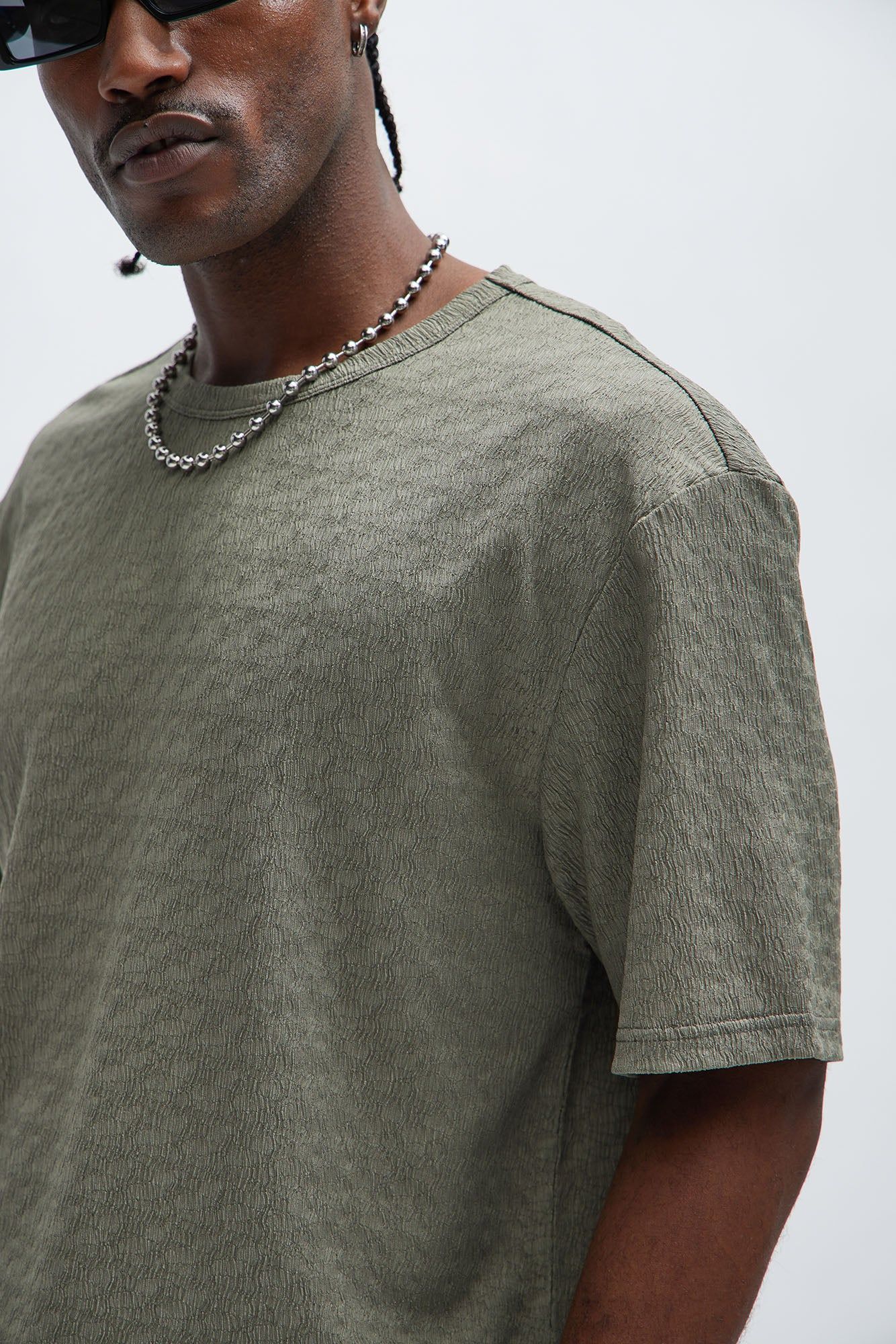 Reign Textured Relaxed Tee - Olive sold by Fashion Nova product image thumbnail 3