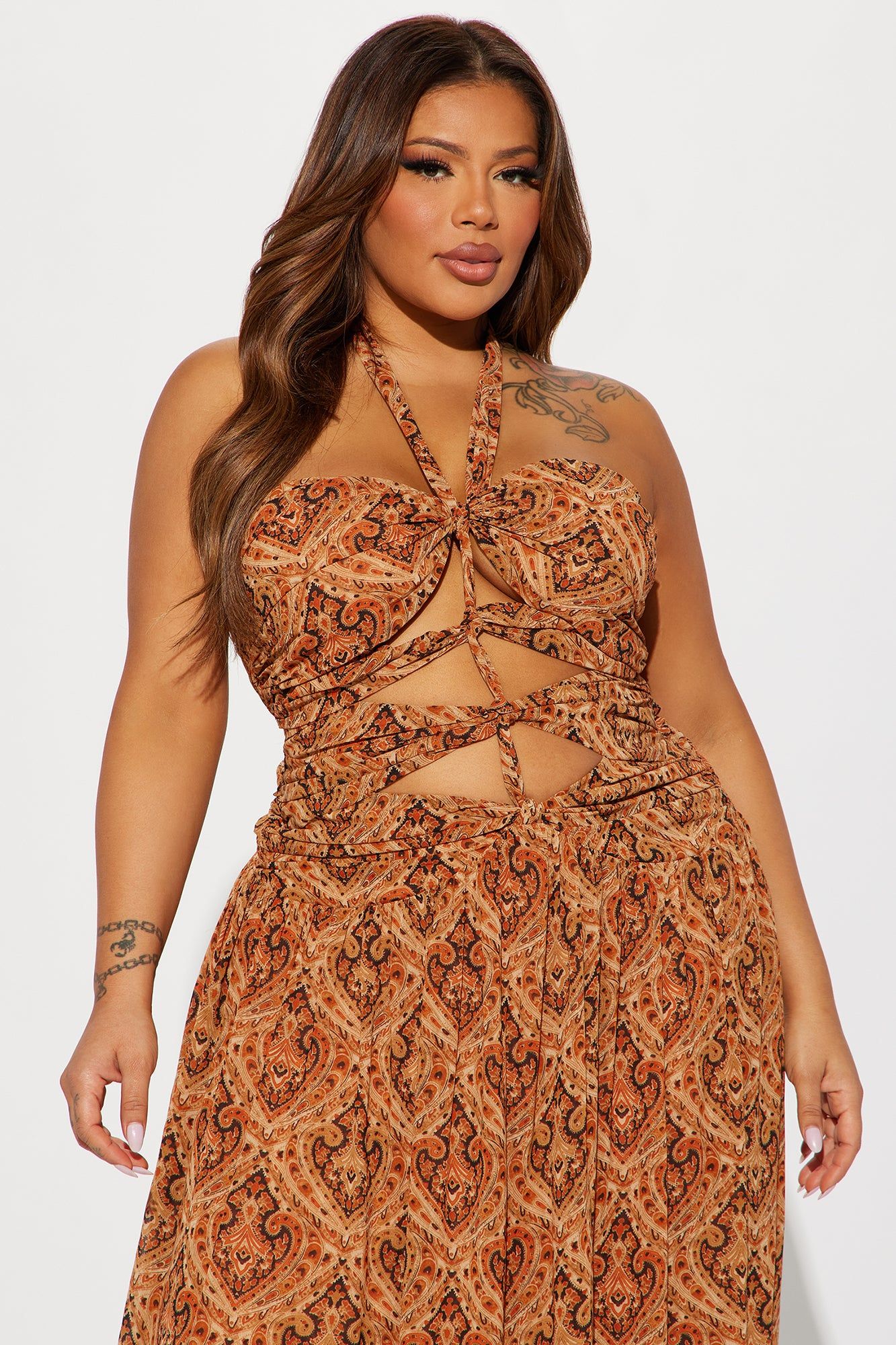 Paisley Cut Out Maxi Dress - Rust/combo sold by Fashion Nova product image thumbnail 5