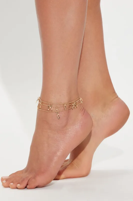 Don't Leaf Me Out Anklet - Gold sold by Fashion Nova