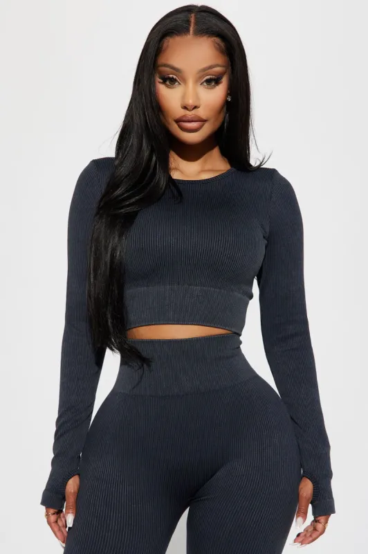Sonia Washed Active Top - Black sold by Fashion Nova