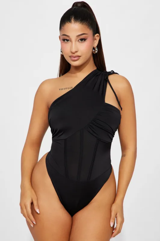 The Moment One Shoulder Bodysuit - Black sold by Fashion Nova