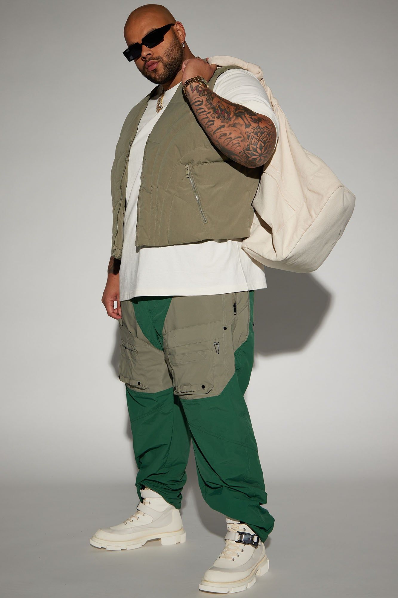 Avalon Ripstop Cropped Tactical Padded Vest - Olive sold by Fashion Nova product image thumbnail 5